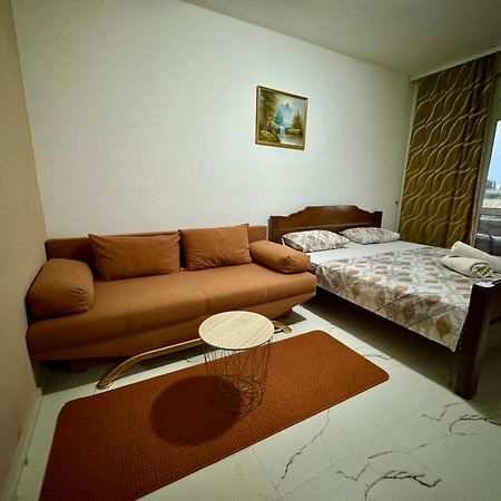 Apartments Cobi Ulcinj Bagian luar foto