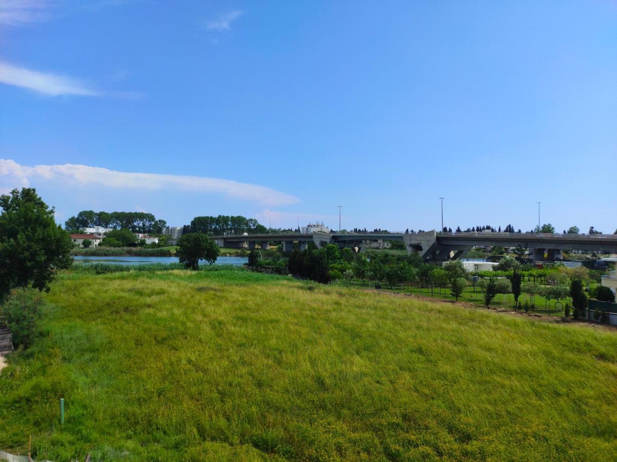 Apartments Cobi Ulcinj Bagian luar foto