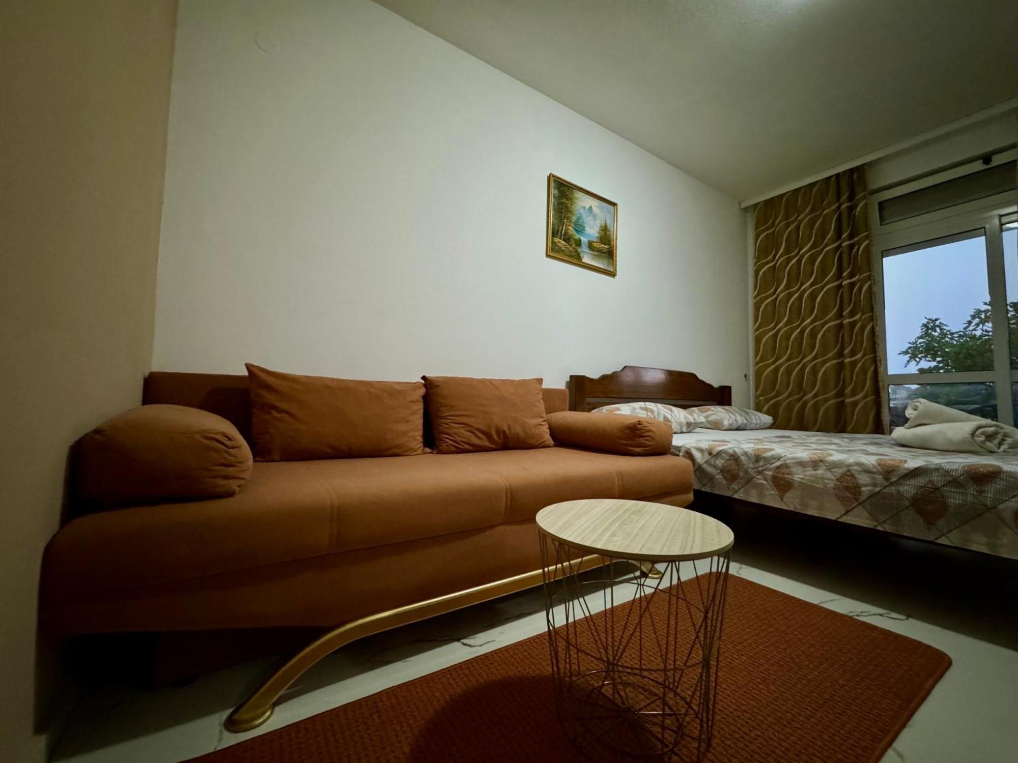 Apartments Cobi Ulcinj Ruang foto