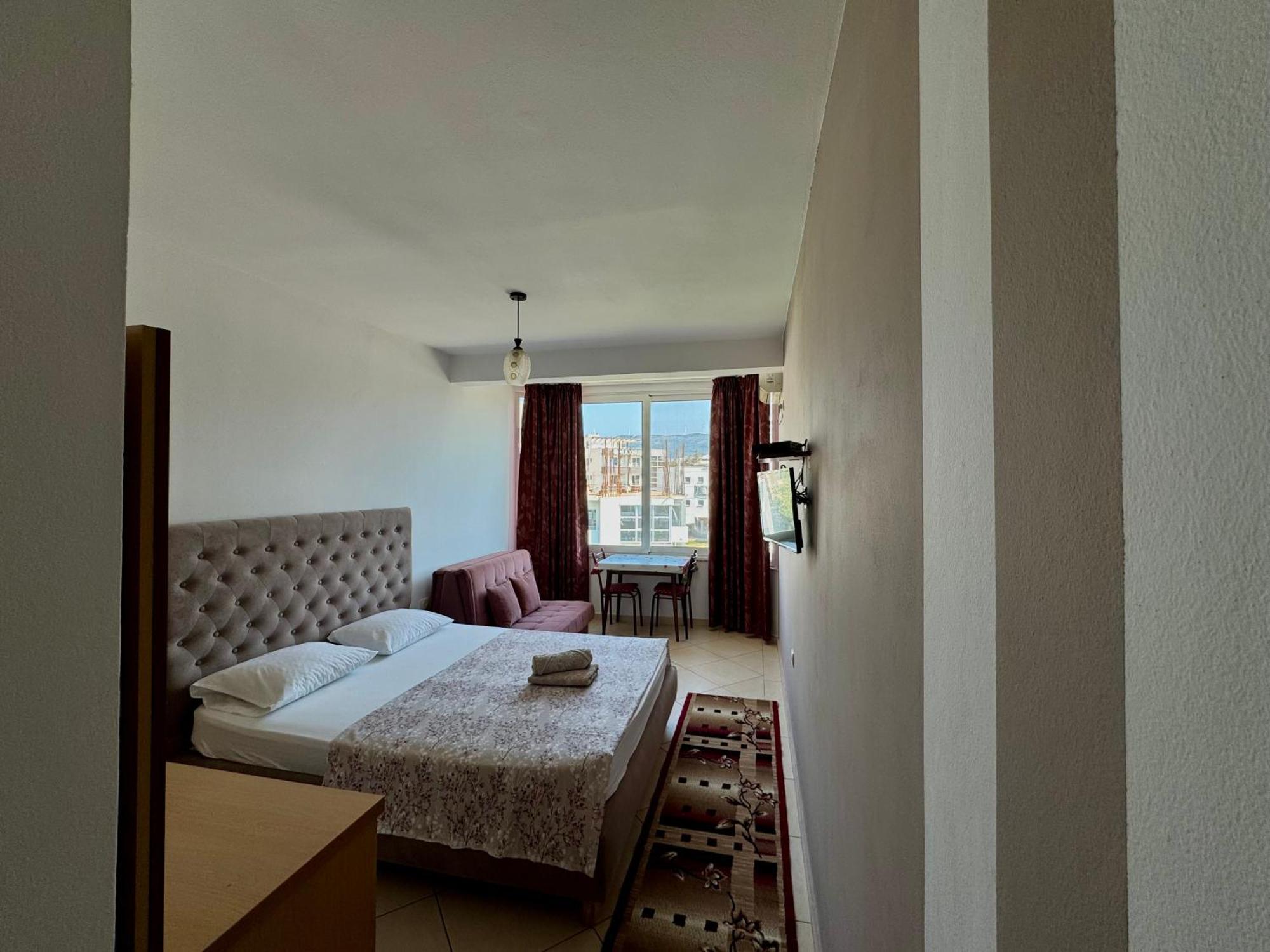 Apartments Cobi Ulcinj Ruang foto