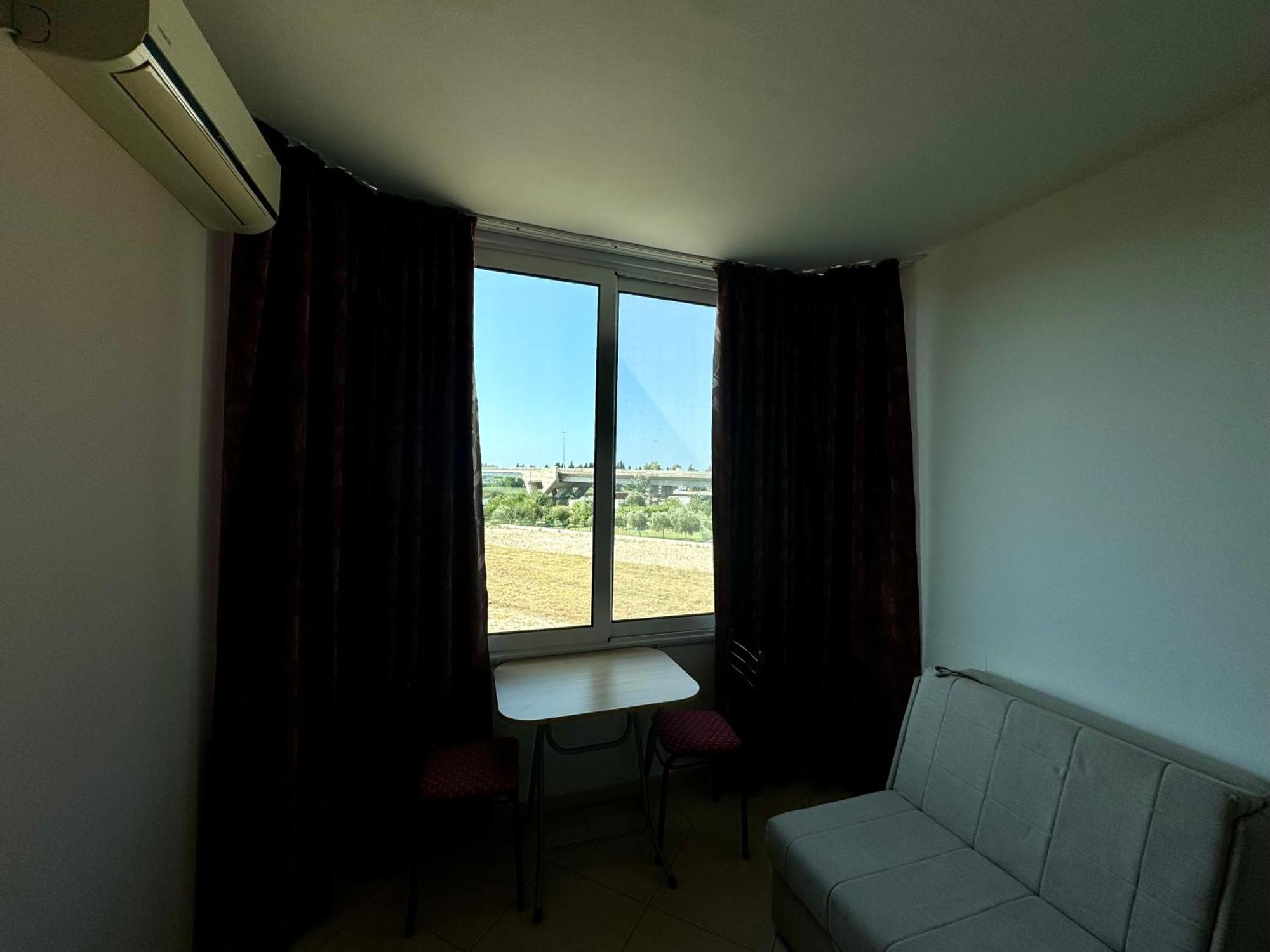 Apartments Cobi Ulcinj Ruang foto