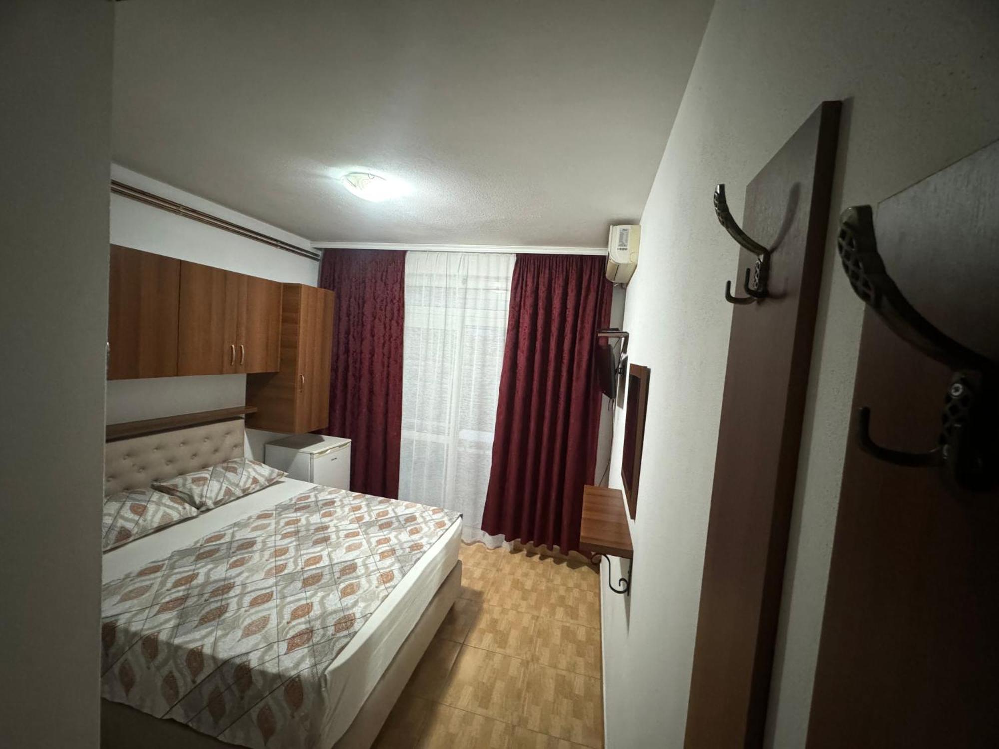 Apartments Cobi Ulcinj Ruang foto