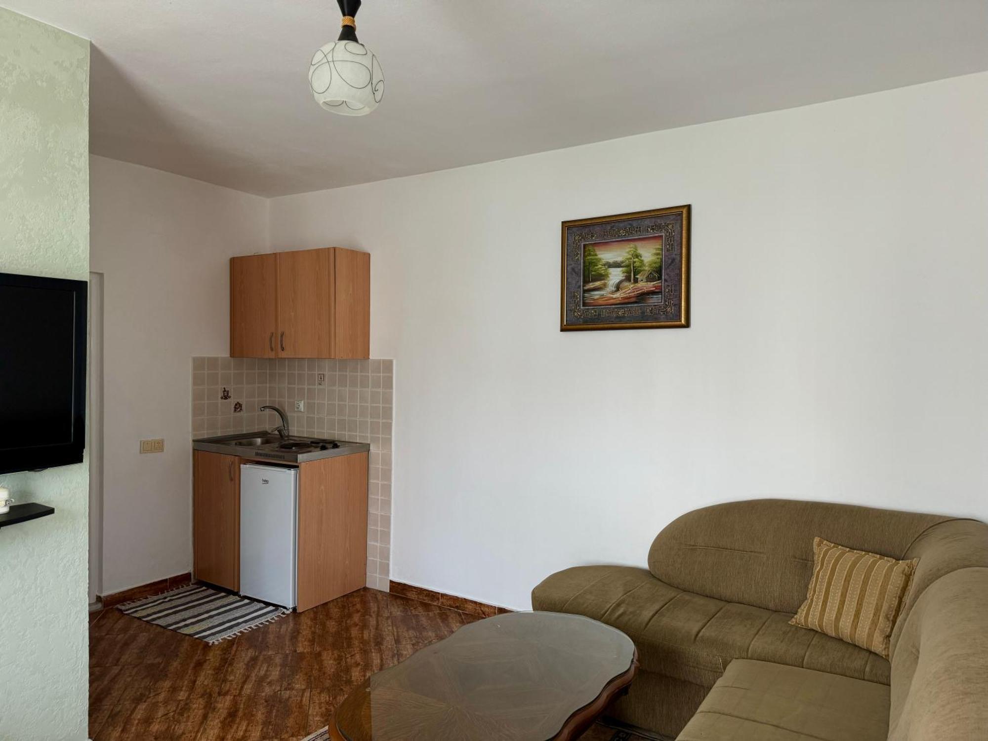 Apartments Cobi Ulcinj Ruang foto