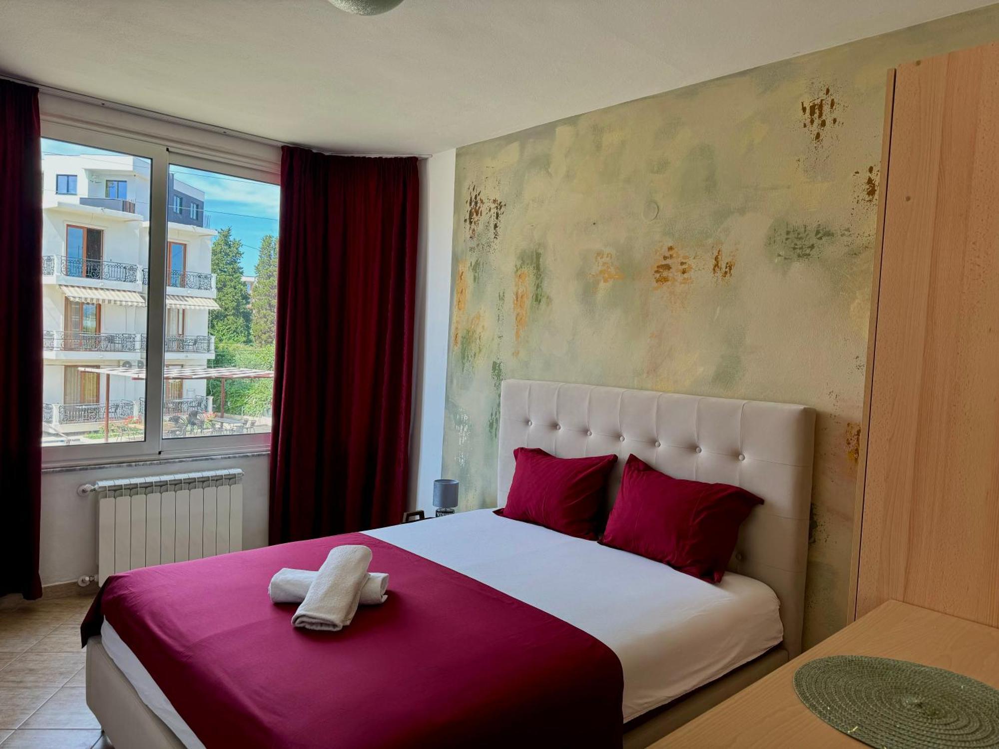 Apartments Cobi Ulcinj Bagian luar foto