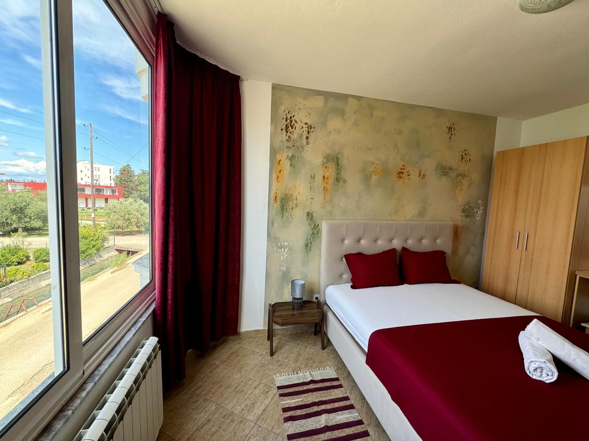 Apartments Cobi Ulcinj Ruang foto