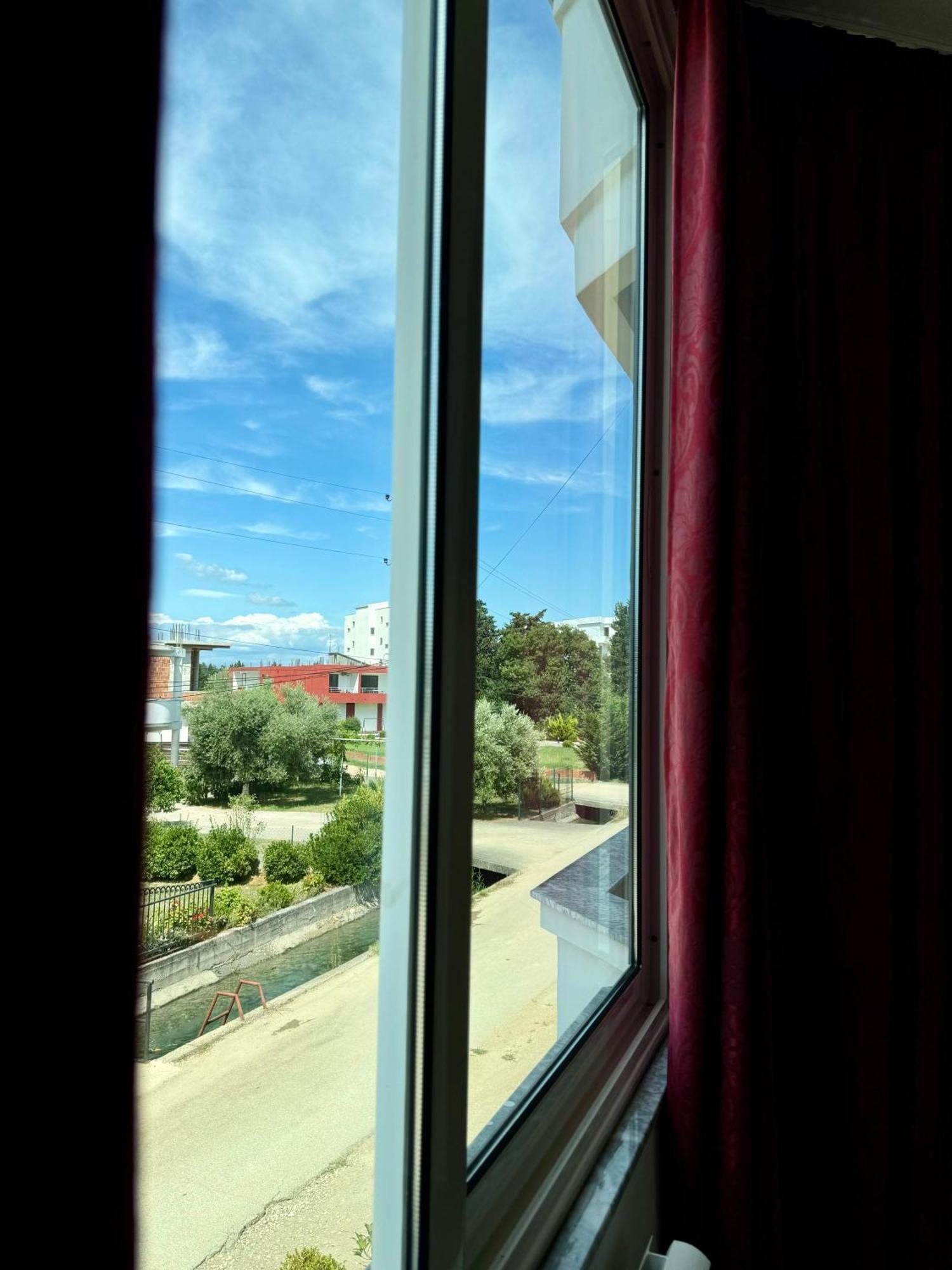 Apartments Cobi Ulcinj Bagian luar foto